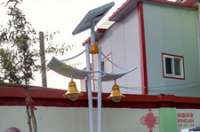 推荐:双头太阳能庭院灯及其配置